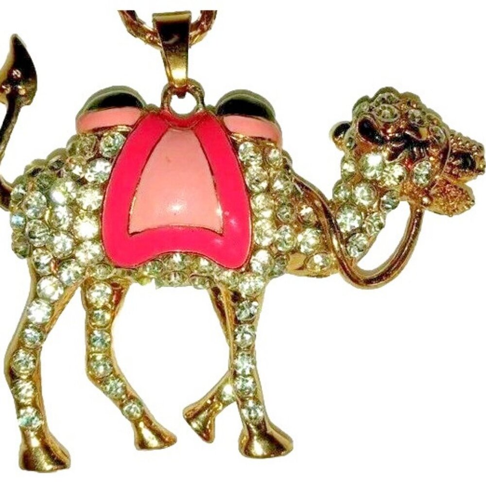 Betsey Johnson Vintage Camel Pendant Necklace Gold Tone Rhinestone Pink Saddle